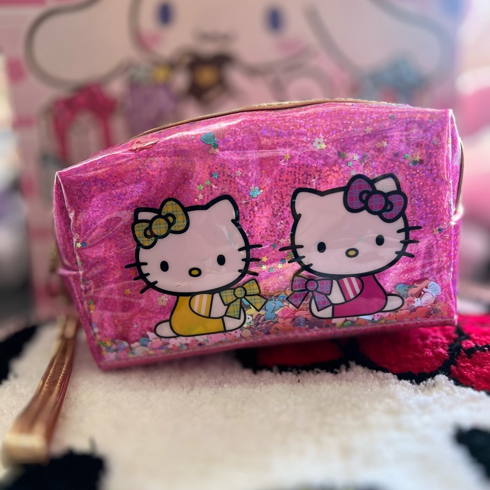 Hello kitty cartoon cute cosmetic bag